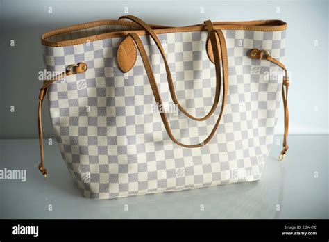 lv neverfull out of stock|is the Neverfull discontinued.